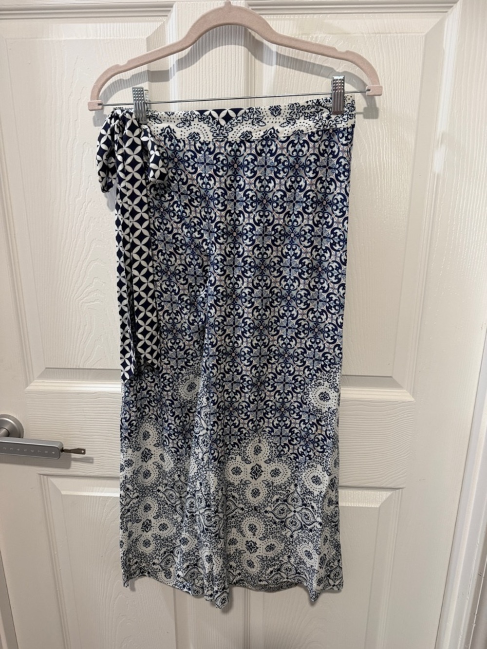 Farm Rio Blue and White Patterned with Side Tie Pants